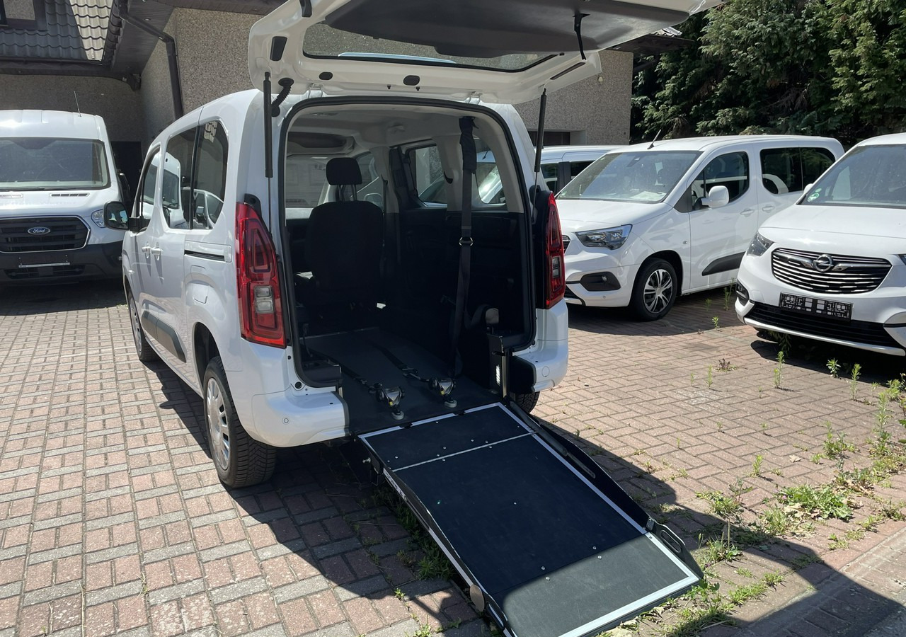 Opel Combo IV Opel Combo Life Niepełnosprawnych inwalida Rampa 32105 km Model 2022 - سيارة: صورة 1 Opel Combo IV Opel Combo Life Niepełnosprawnych inwalida Rampa 32105 km Model 2022 - سيارة: صورة 1