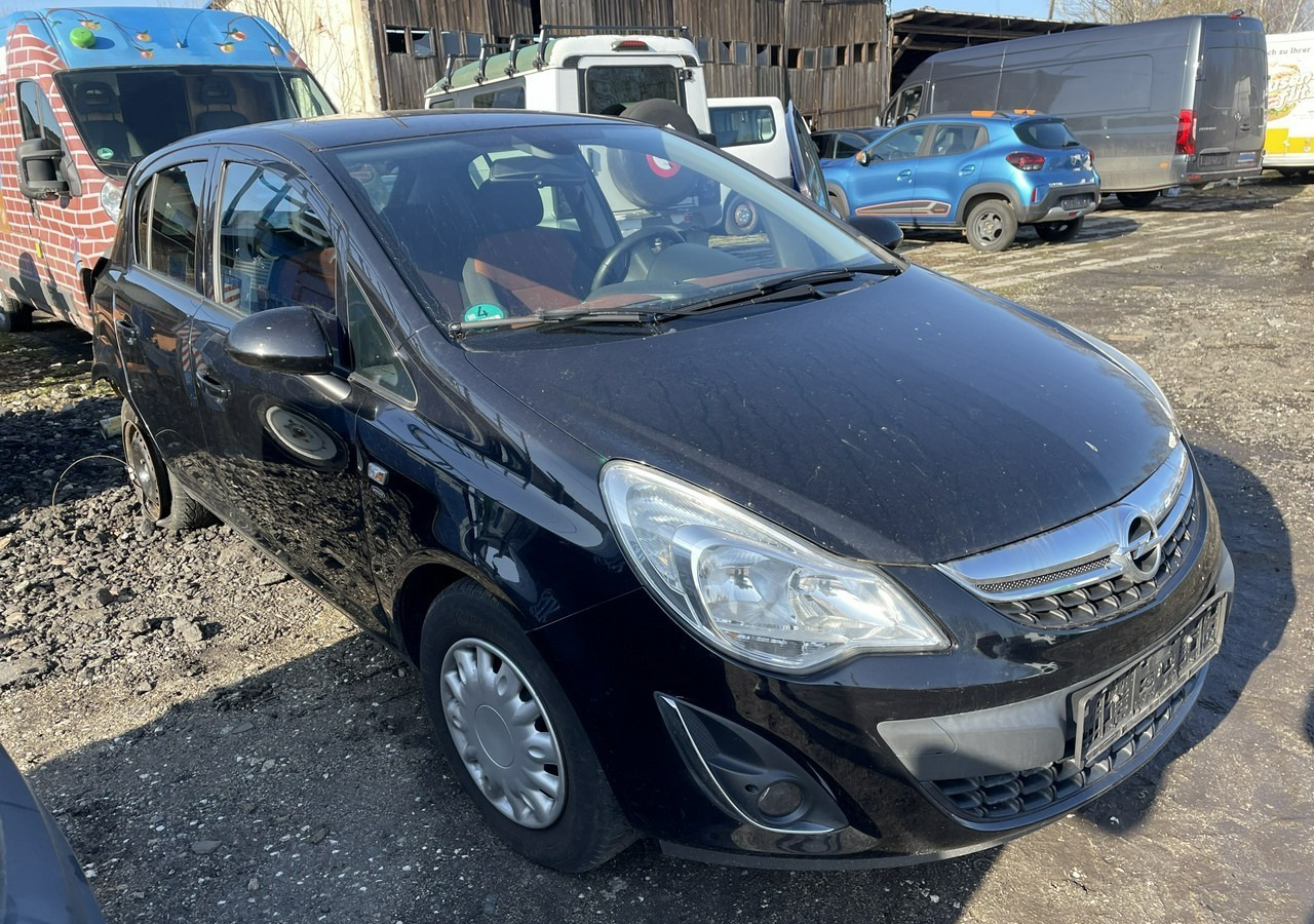 Opel Corsa D Corsa 1.4-87 KM Klima 2011 - سيارة: صورة 1 Opel Corsa D Corsa 1.4-87 KM Klima 2011 - سيارة: صورة 1
