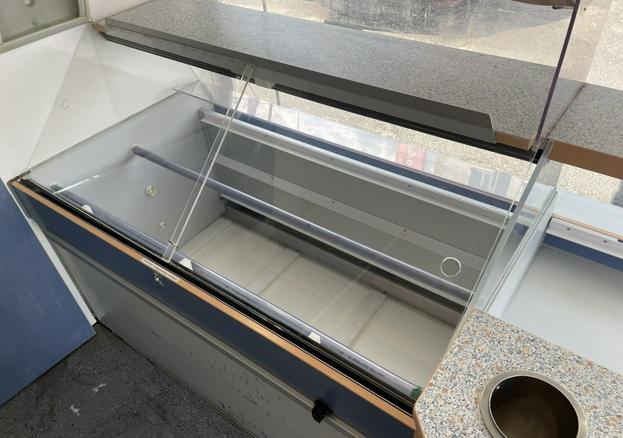 Opel Vivaro Autosklep pieczywa Sklep bar Gastronomiczny Food Truck Foodtruck 200 - شاحنة بيع الطعام: صورة 5 Opel Vivaro Autosklep pieczywa Sklep bar Gastronomiczny Food Truck Foodtruck 200 - شاحنة بيع الطعام: صورة 5