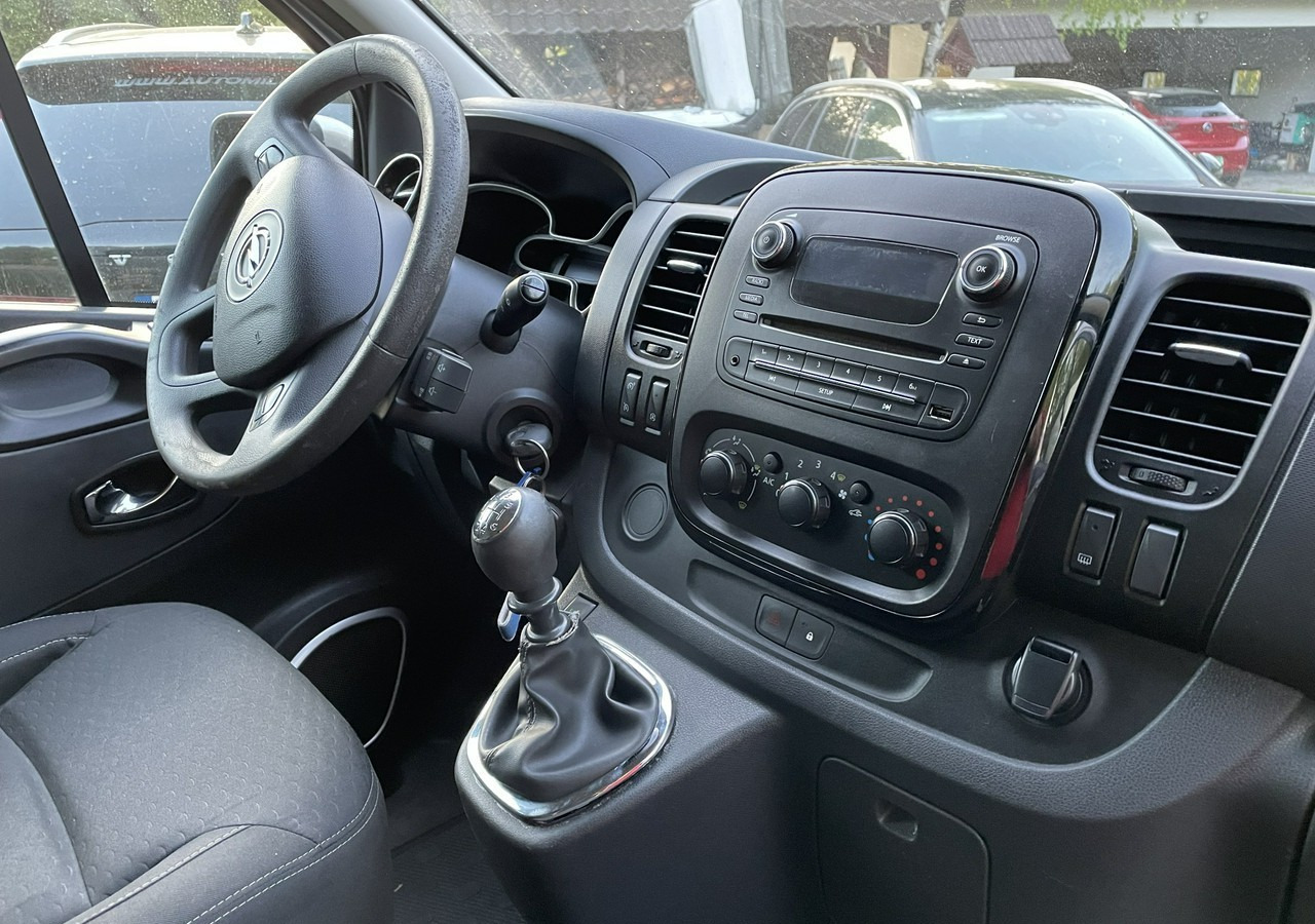Opel Vivaro III Opel Vivaro 1.6-125KM Long 2x Klima Model 2019 - سيارة: صورة 3 Opel Vivaro III Opel Vivaro 1.6-125KM Long 2x Klima Model 2019 - سيارة: صورة 3