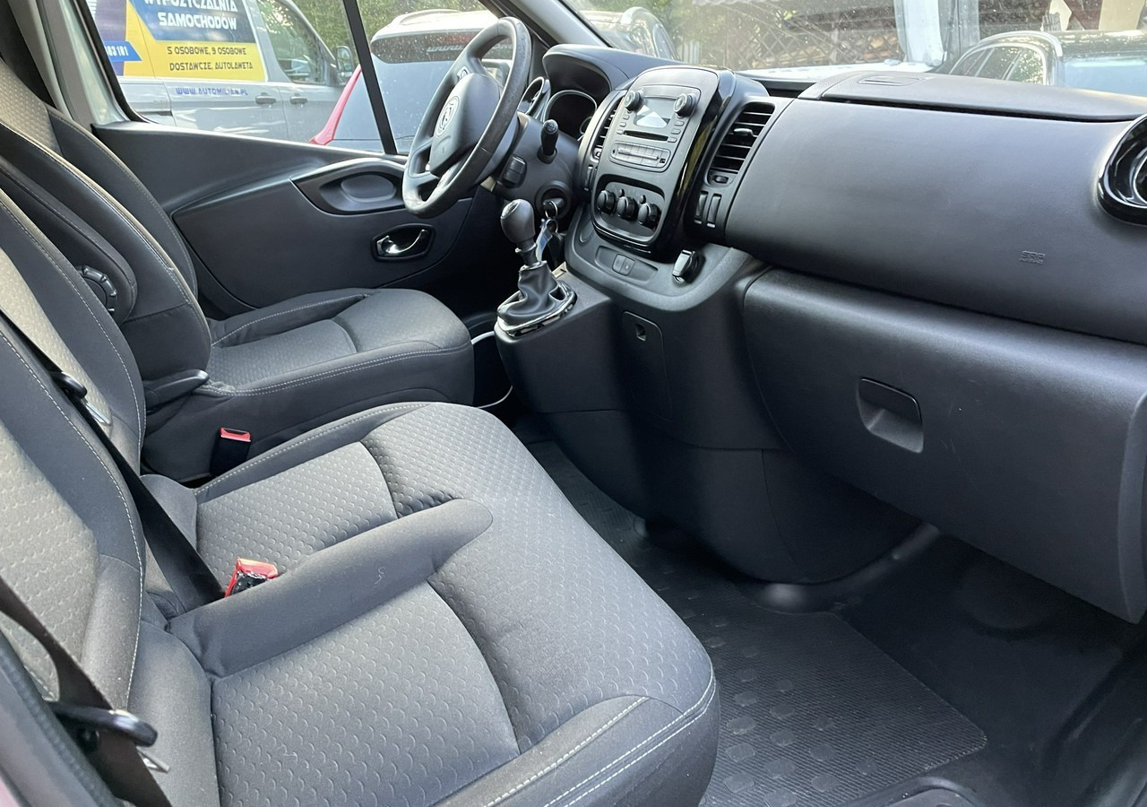Opel Vivaro III Opel Vivaro 1.6-125KM Long 2x Klima Model 2019 - سيارة: صورة 4 Opel Vivaro III Opel Vivaro 1.6-125KM Long 2x Klima Model 2019 - سيارة: صورة 4