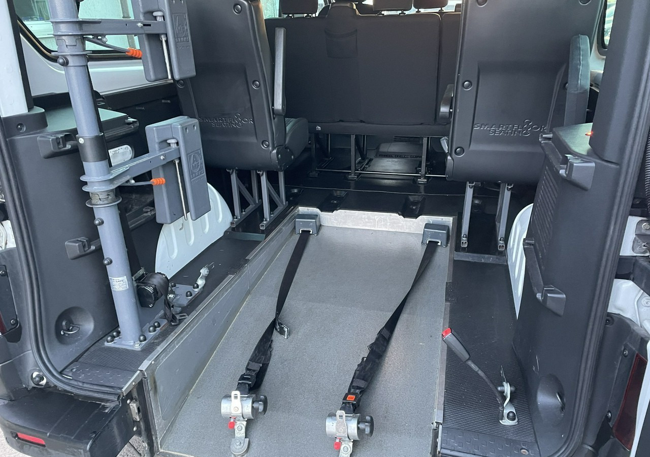 Opel Vivaro Opel Vivaro dla Niepełnosprawnych inwalida Rampa Model 2019 - سيارة: صورة 4 Opel Vivaro Opel Vivaro dla Niepełnosprawnych inwalida Rampa Model 2019 - سيارة: صورة 4