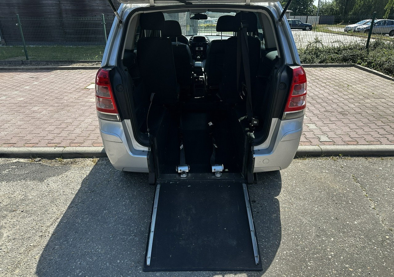 Opel Zafira B Opel Zafira do przewozu osób Niepełnosprawnych inwalida rampa - سيارة: صورة 1 Opel Zafira B Opel Zafira do przewozu osób Niepełnosprawnych inwalida rampa - سيارة: صورة 1