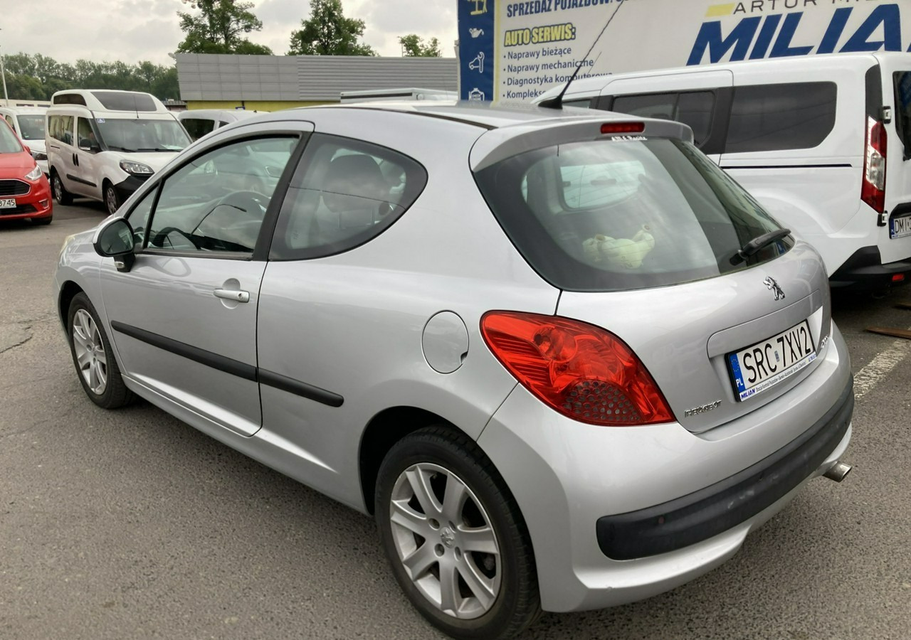 Peugeot 207 Peugeot 207 1.6HDI-16V Klima 2007 - هاتشباك: صورة 4 Peugeot 207 Peugeot 207 1.6HDI-16V Klima 2007 - هاتشباك: صورة 4