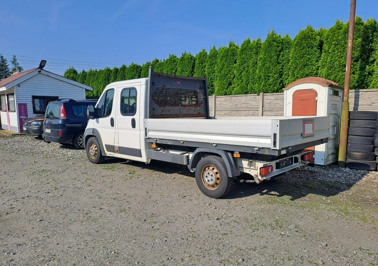 Peugeot Boxer Peugeot Boxer 2.0-130KM klima dokka Brygadówka doka 122tkm 2017 - شاحنة مفتوحة: صورة 4 Peugeot Boxer Peugeot Boxer 2.0-130KM klima dokka Brygadówka doka 122tkm 2017 - شاحنة مفتوحة: صورة 4
