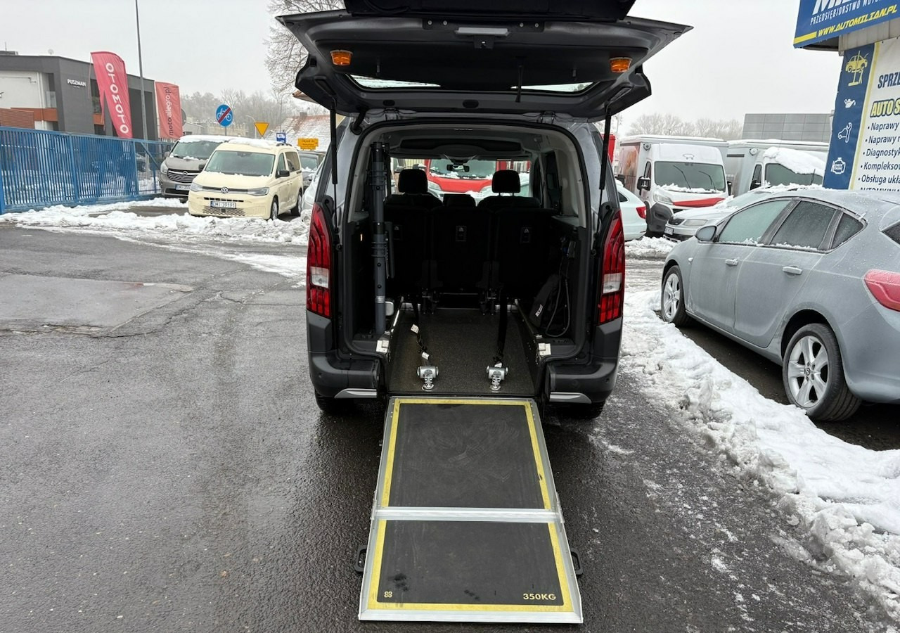 Peugeot Rifter Rifter Long 1,5HDI Automat dla Niepełnosprawnych Inwalida Rampa PFRO - سيارة ستيشن: صورة 3 Peugeot Rifter Rifter Long 1,5HDI Automat dla Niepełnosprawnych Inwalida Rampa PFRO - سيارة ستيشن: صورة 3