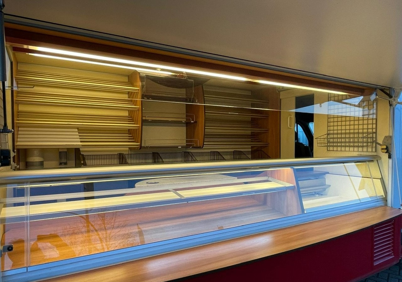 Renault Master Autosklep piecz Sklep Gastronomiczny Food Truck Foodtruck 117tkm Bor - آليات: صورة 2 Renault Master Autosklep piecz Sklep Gastronomiczny Food Truck Foodtruck 117tkm Bor - آليات: صورة 2