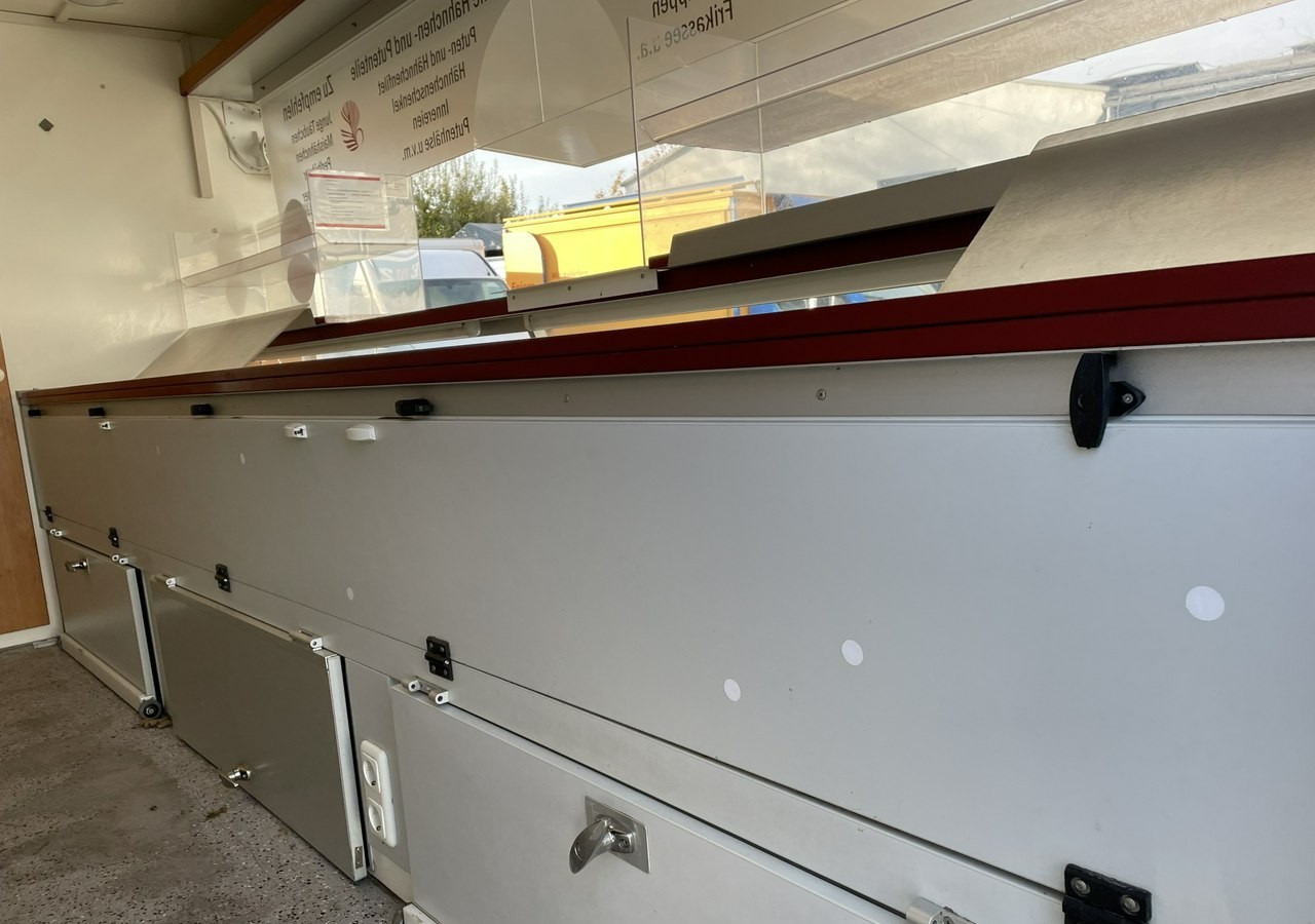 Renault Master Master Autosklep Gastronomiczny Food Truck Foodtruck Sklep bar 2009 - شاحنة بيع الطعام: صورة 5 Renault Master Master Autosklep Gastronomiczny Food Truck Foodtruck Sklep bar 2009 - شاحنة بيع الطعام: صورة 5