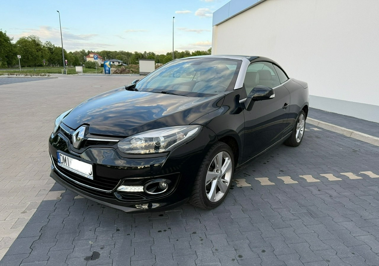 Renault Megane III Cabrio LIFT III 1.2 TCE 131 Skóra Led Navi PDC Bogate wyposażenie 20 - كابريوليه: صورة 5 Renault Megane III Cabrio LIFT III 1.2 TCE 131 Skóra Led Navi PDC Bogate wyposażenie 20 - كابريوليه: صورة 5