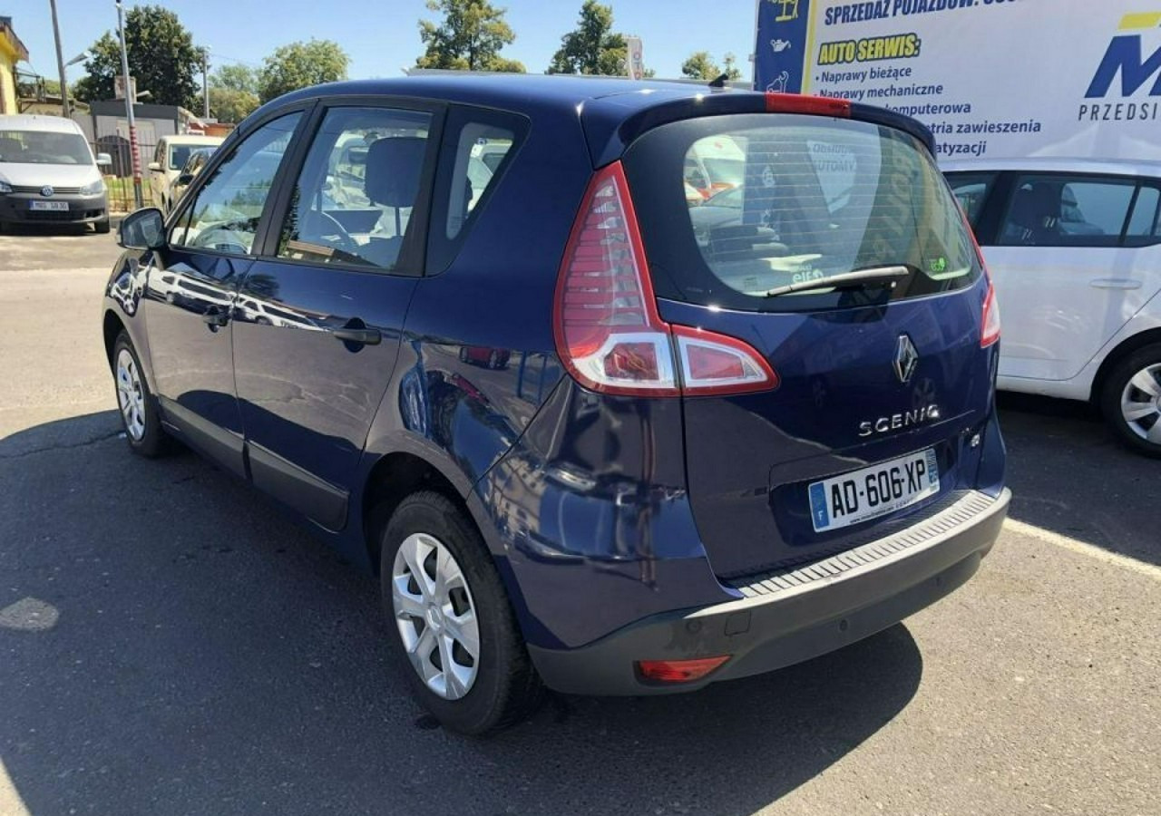 Renault Scenic II 1,5dci Expression KLIMA 98800km 2009 - سيارة: صورة 4 Renault Scenic II 1,5dci Expression KLIMA 98800km 2009 - سيارة: صورة 4