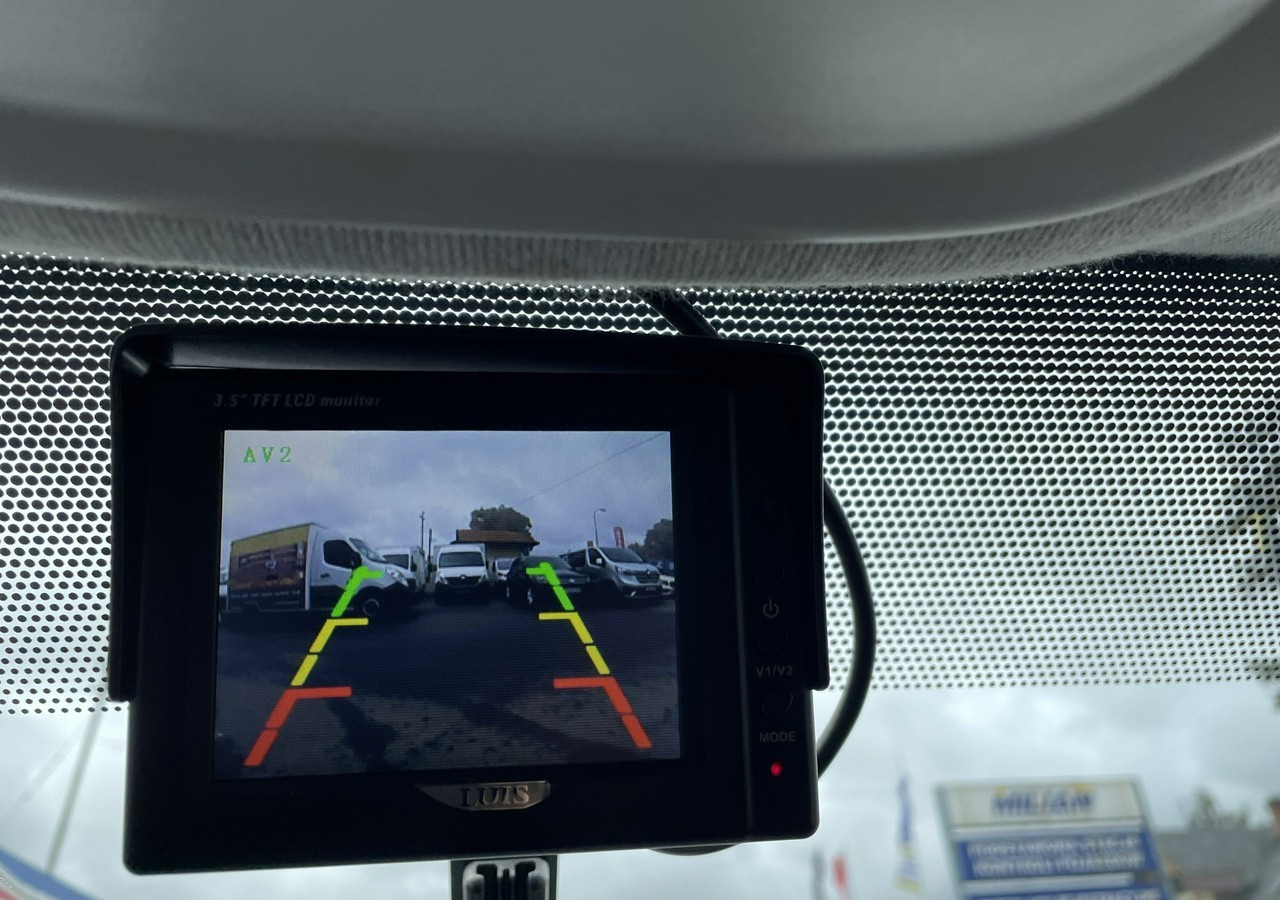 Renault Trafic Renault Trafic 1.6-120KM Klima 2018 - فان: صورة 4 Renault Trafic Renault Trafic 1.6-120KM Klima 2018 - فان: صورة 4