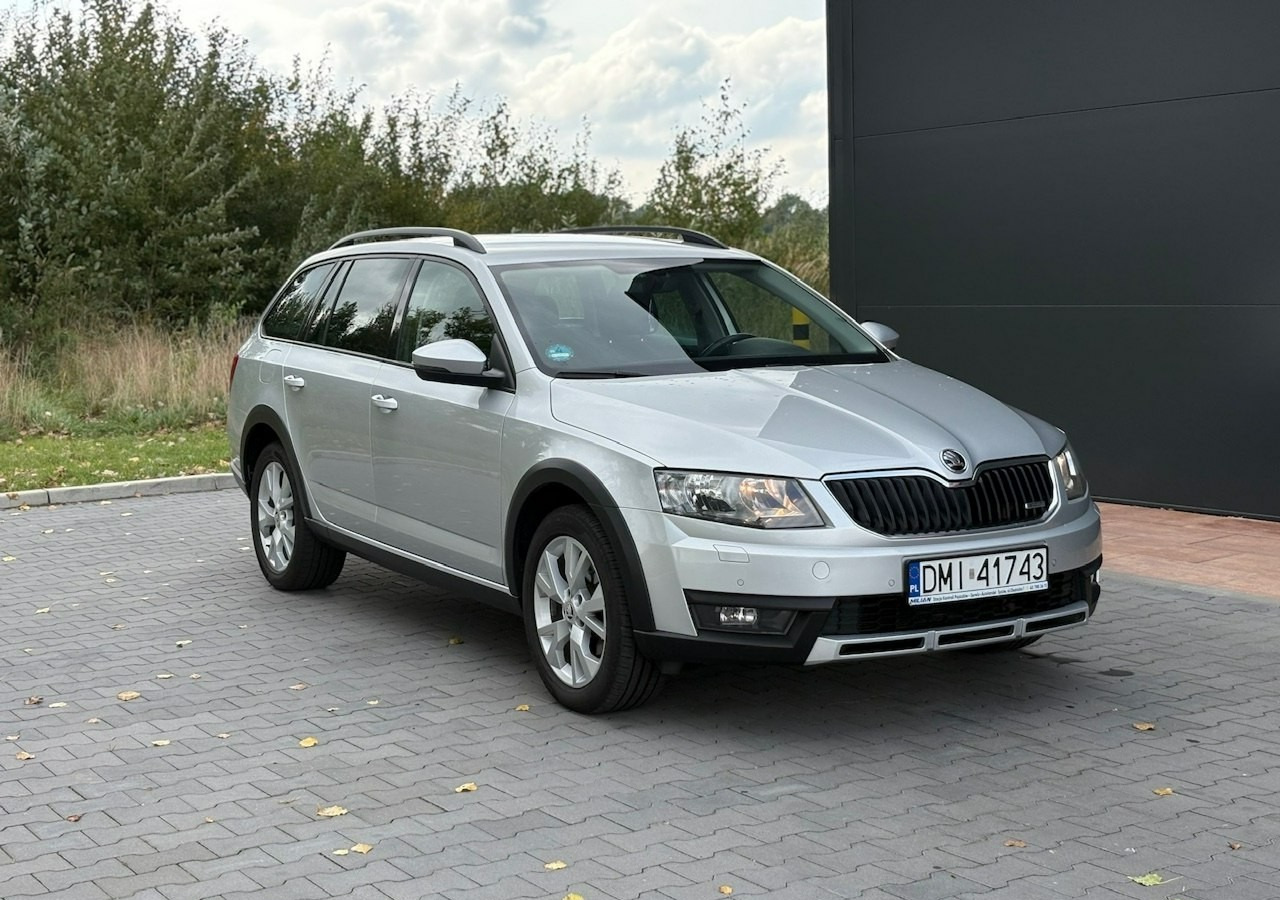 Skoda Octavia III Skoda Octavia 4X4 Scout 2.0 TDI -150KM Model 2017 Bezwypadkowa FV 23 - سيارة: صورة 1 Skoda Octavia III Skoda Octavia 4X4 Scout 2.0 TDI -150KM Model 2017 Bezwypadkowa FV 23 - سيارة: صورة 1