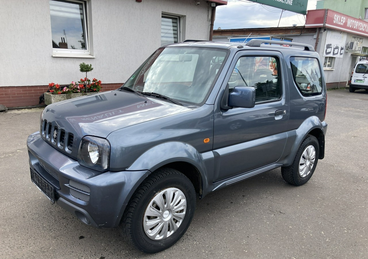 Suzuki Jimny Suzuki Jimny 1.3-16V 4X4 Klima 2006 - سيارة دفع رباعي: صورة 3 Suzuki Jimny Suzuki Jimny 1.3-16V 4X4 Klima 2006 - سيارة دفع رباعي: صورة 3