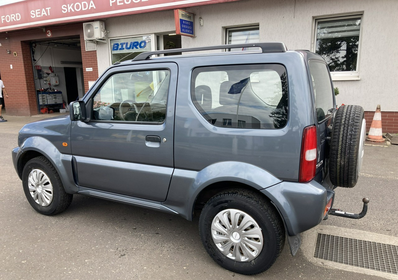Suzuki Jimny Suzuki Jimny 1.3-16V 4X4 Klima 2006 - سيارة دفع رباعي: صورة 5 Suzuki Jimny Suzuki Jimny 1.3-16V 4X4 Klima 2006 - سيارة دفع رباعي: صورة 5