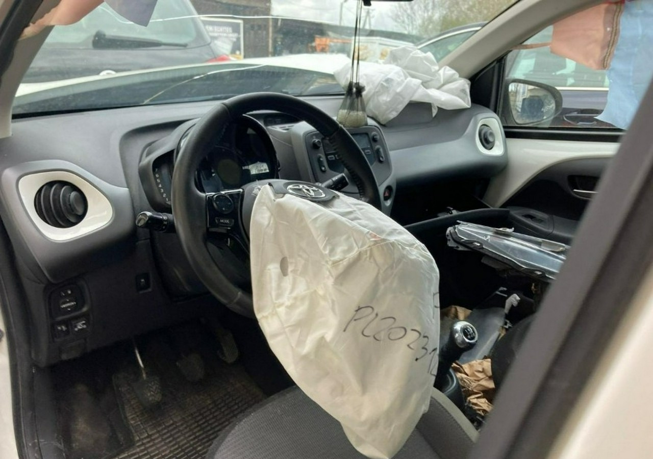 Toyota Aygo II Aygo 1.0-16V Klima Salon PL 2021 Bezyna + LPG - هاتشباك: صورة 5 Toyota Aygo II Aygo 1.0-16V Klima Salon PL 2021 Bezyna + LPG - هاتشباك: صورة 5
