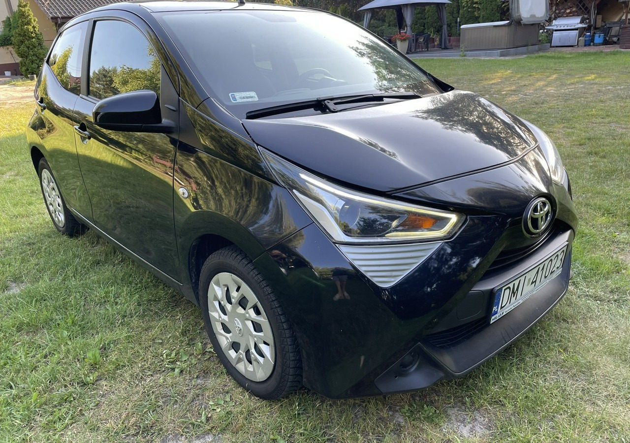 Toyota Aygo II Toyota Aygo 1.0-16V Klima Salon PL 24651km Model 2021 - هاتشباك: صورة 1 Toyota Aygo II Toyota Aygo 1.0-16V Klima Salon PL 24651km Model 2021 - هاتشباك: صورة 1