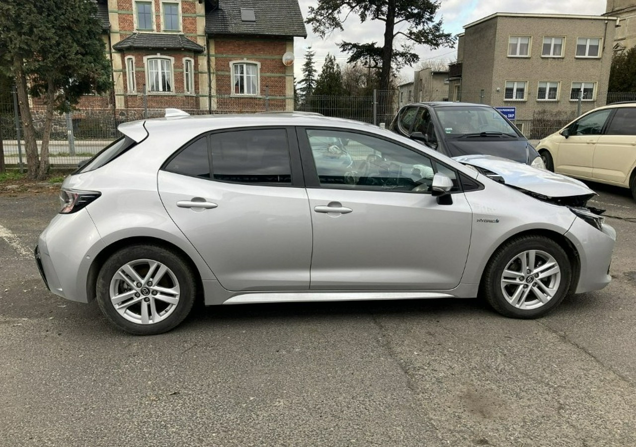 هاتشباك Toyota Corolla XII Corolla 1.8 Hybrid 102KM Comfort Salon PL 2020: صورة 10