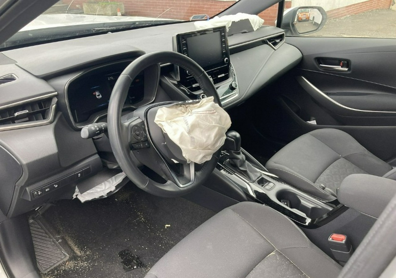هاتشباك Toyota Corolla XII Corolla 1.8 Hybrid 102KM Comfort Salon PL 2020: صورة 9