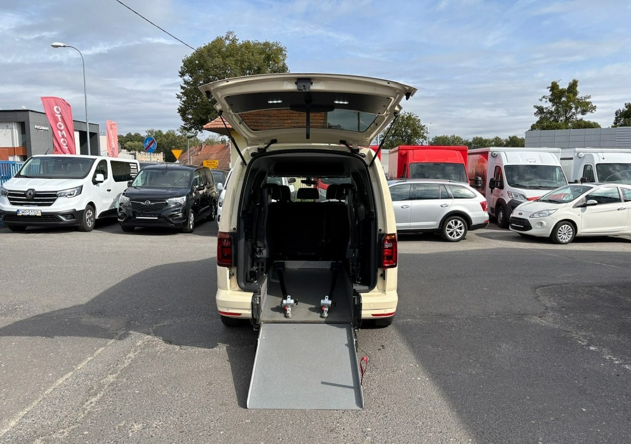 Volkswagen Caddy III Caddy 2.0-150 Niepełnosprawnych inwalida rampa Bogate wyposażeniePFR - سيارة ستيشن: صورة 3 Volkswagen Caddy III Caddy 2.0-150 Niepełnosprawnych inwalida rampa Bogate wyposażeniePFR - سيارة ستيشن: صورة 3