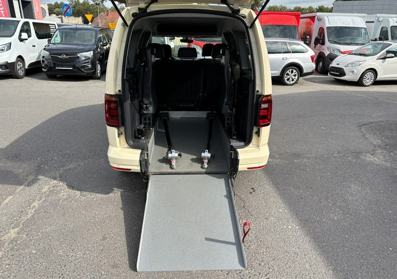 Volkswagen Caddy III Caddy 2.0-150 Niepełnosprawnych inwalida rampa Bogate wyposażeniePFR - سيارة ستيشن: صورة 5 Volkswagen Caddy III Caddy 2.0-150 Niepełnosprawnych inwalida rampa Bogate wyposażeniePFR - سيارة ستيشن: صورة 5