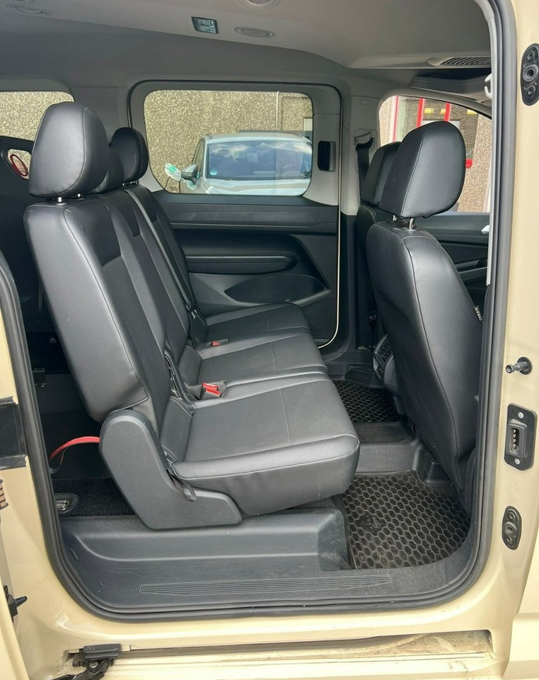 Volkswagen Caddy III Caddy 2.0 Maxi 7-osob Niepełnosprawnych inwalida rampa Model2023 PFR - سيارة ستيشن: صورة 4 Volkswagen Caddy III Caddy 2.0 Maxi 7-osob Niepełnosprawnych inwalida rampa Model2023 PFR - سيارة ستيشن: صورة 4