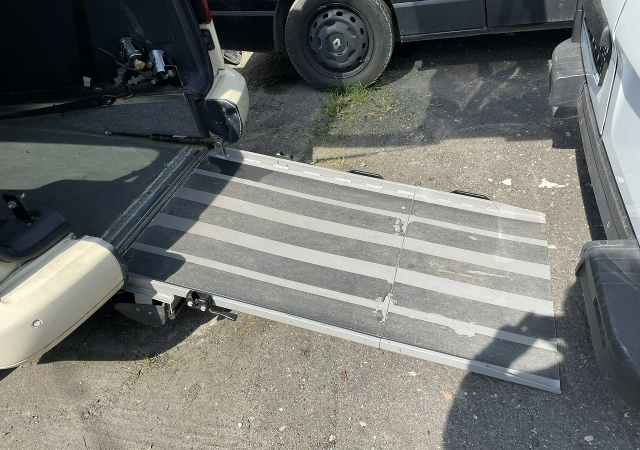 سيارة Volkswagen Caddy III Caddy do przewozu Niepełnosprawnych inwalida rampa 2015: صورة 20