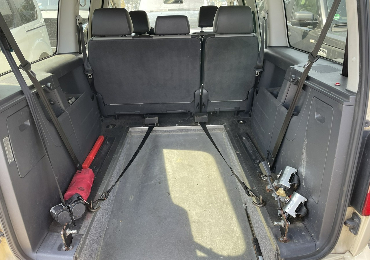 سيارة Volkswagen Caddy III Caddy do przewozu Niepełnosprawnych inwalida rampa 2015: صورة 18
