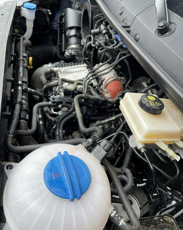 الشاحنات الصغيرة كابينة مزدوجة Volkswagen Crafter Volkswagen Crafter 2.0-180KM 4X4 Brygadówka 5-osob dokka Model 2021: صورة 8 الشاحنات الصغيرة كابينة مزدوجة Volkswagen Crafter Volkswagen Crafter 2.0-180KM 4X4 Brygadówka 5-osob dokka Model 2021: صورة 8