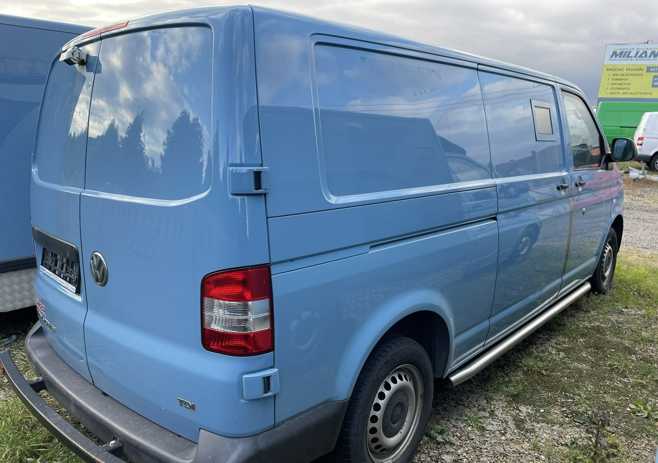 Volkswagen Transporter Trasporter T5 Bankowóz kuloodporny opancerzony 2015 - هاوي تجميع المركبات: صورة 3 Volkswagen Transporter Trasporter T5 Bankowóz kuloodporny opancerzony 2015 - هاوي تجميع المركبات: صورة 3
