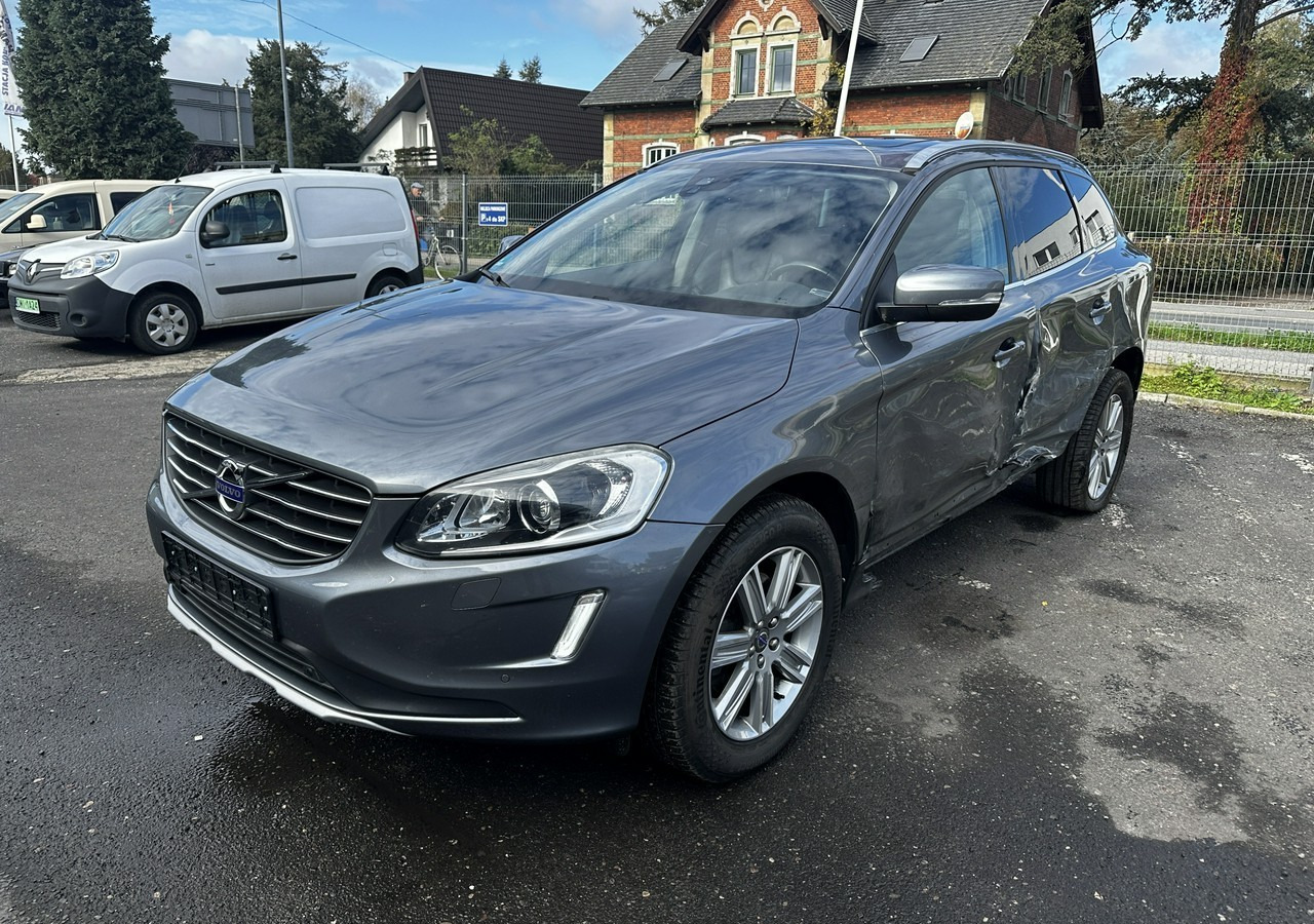 Volvo XC60 I Volvo XC 60 D4AWD Bogate wyposażenie 2017 - سيارة دفع رباعي: صورة 2 Volvo XC60 I Volvo XC 60 D4AWD Bogate wyposażenie 2017 - سيارة دفع رباعي: صورة 2