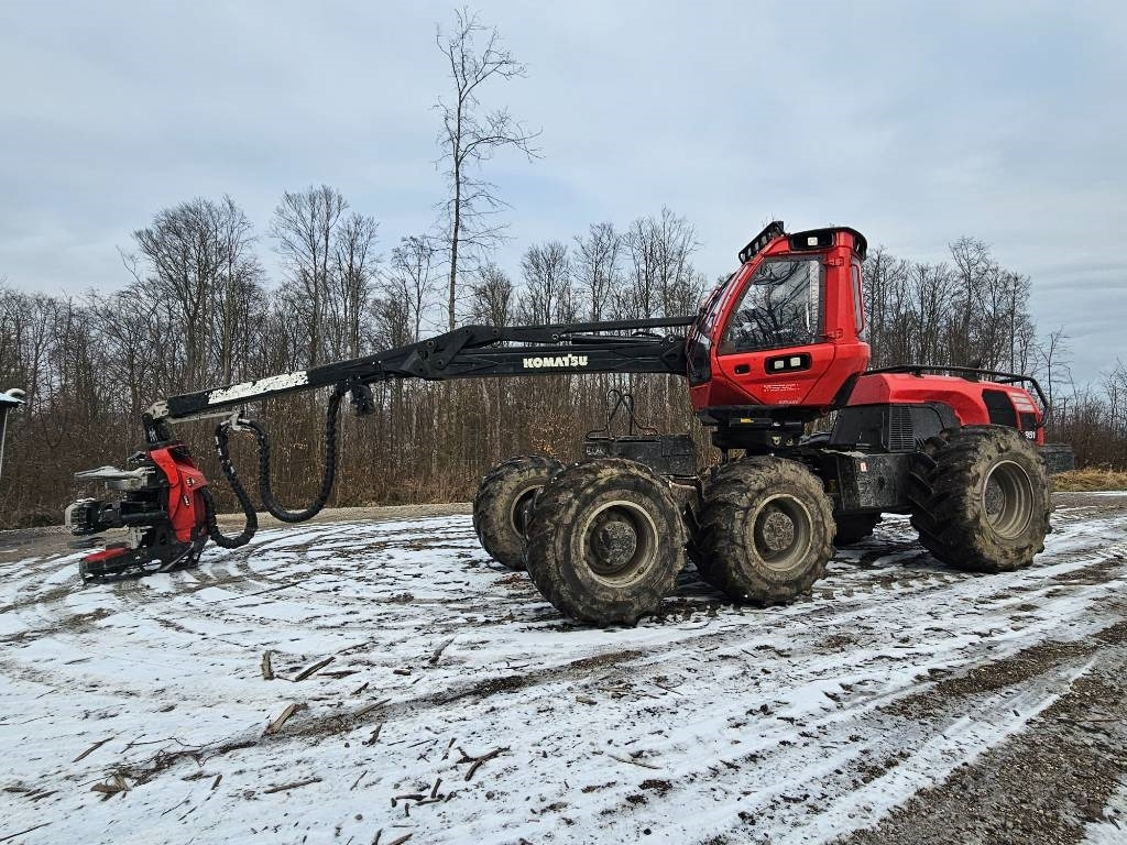 Komatsu 951 - حصادة الأخشاب: صورة 1 Komatsu 951 - حصادة الأخشاب: صورة 1