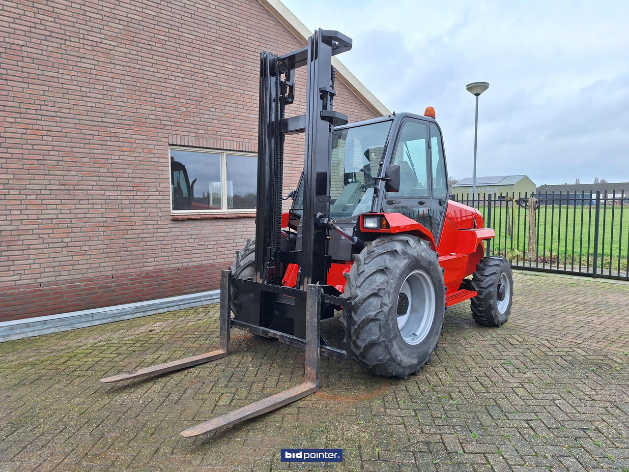 Manitou 30-4 4x4 - رافعة شوكية ديزل: صورة 1 Manitou 30-4 4x4 - رافعة شوكية ديزل: صورة 1
