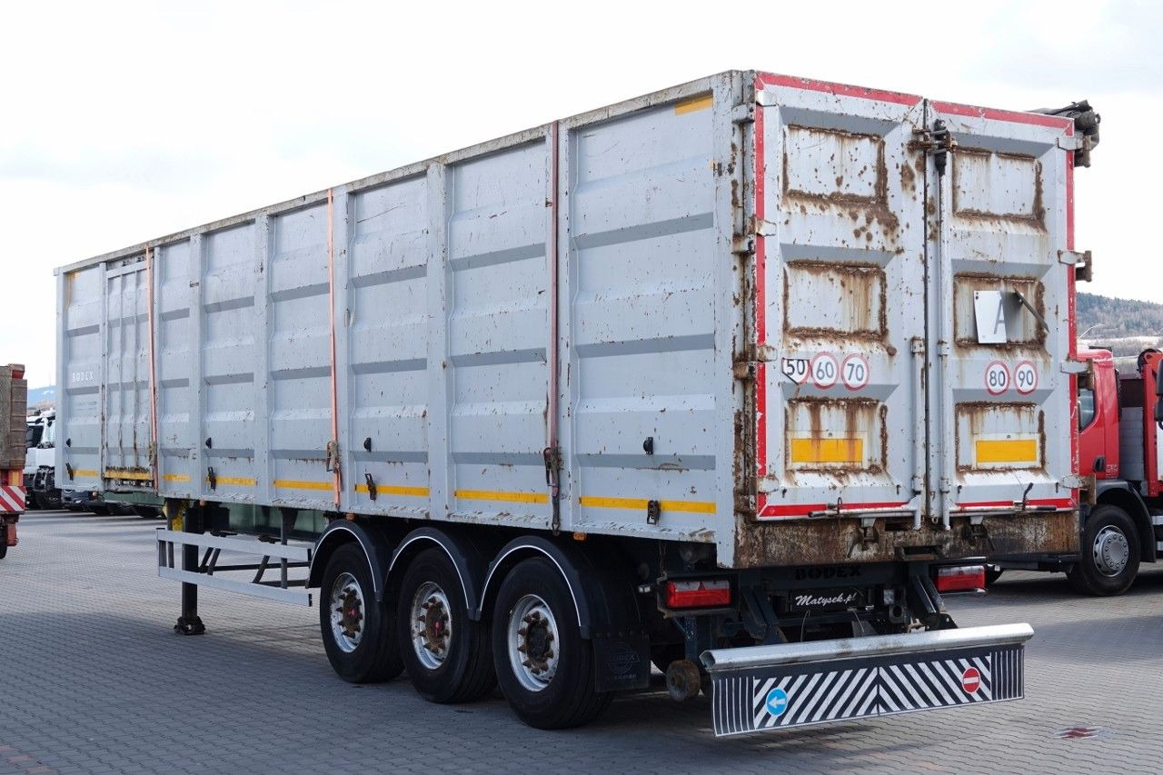 BODEX / WYWROTKA 65 M3 / STALOWA / DO ZŁOMU / OŚ - قلابة نصف مقطورة نصف مقطورة قلابة: صورة 3 BODEX / WYWROTKA 65 M3 / STALOWA / DO ZŁOMU / OŚ - قلابة نصف مقطورة نصف مقطورة قلابة: صورة 3