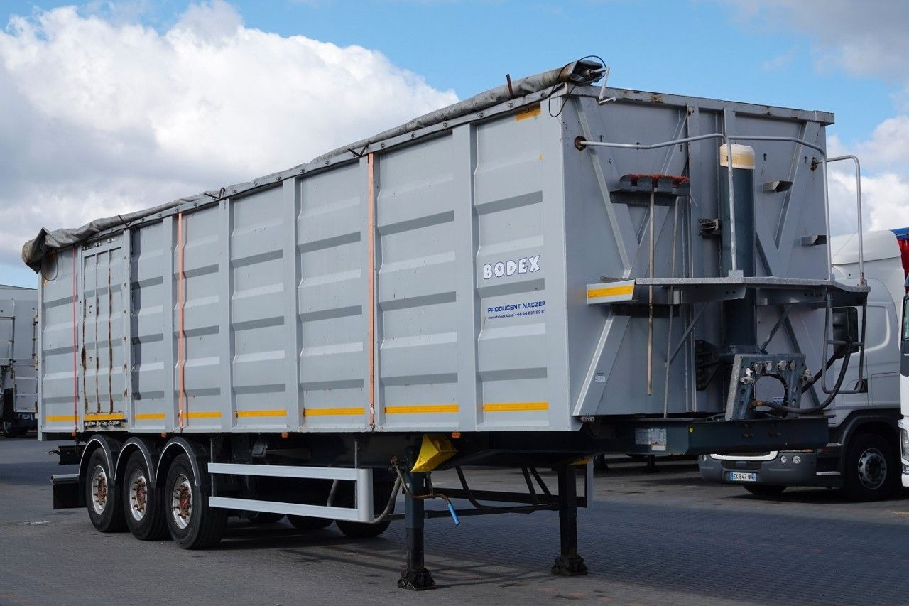BODEX / WYWROTKA 65 M3 / STALOWA / DO ZŁOMU / OŚ - قلابة نصف مقطورة نصف مقطورة قلابة: صورة 1 BODEX / WYWROTKA 65 M3 / STALOWA / DO ZŁOMU / OŚ - قلابة نصف مقطورة نصف مقطورة قلابة: صورة 1