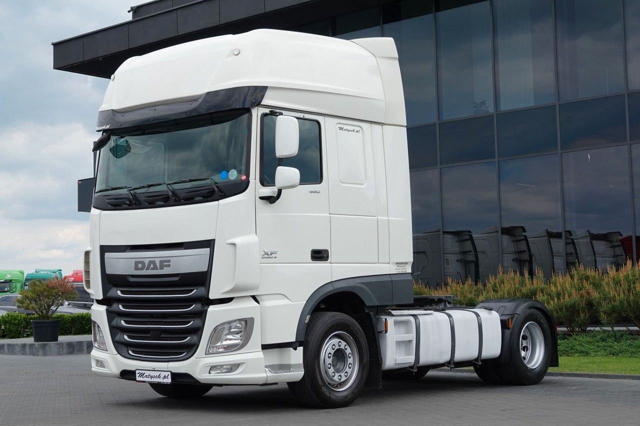 DAF XF 460 / SUPER SPACE CAB / EURO 6 / 2015 YEAR - وحدة جر: صورة 1 DAF XF 460 / SUPER SPACE CAB / EURO 6 / 2015 YEAR - وحدة جر: صورة 1