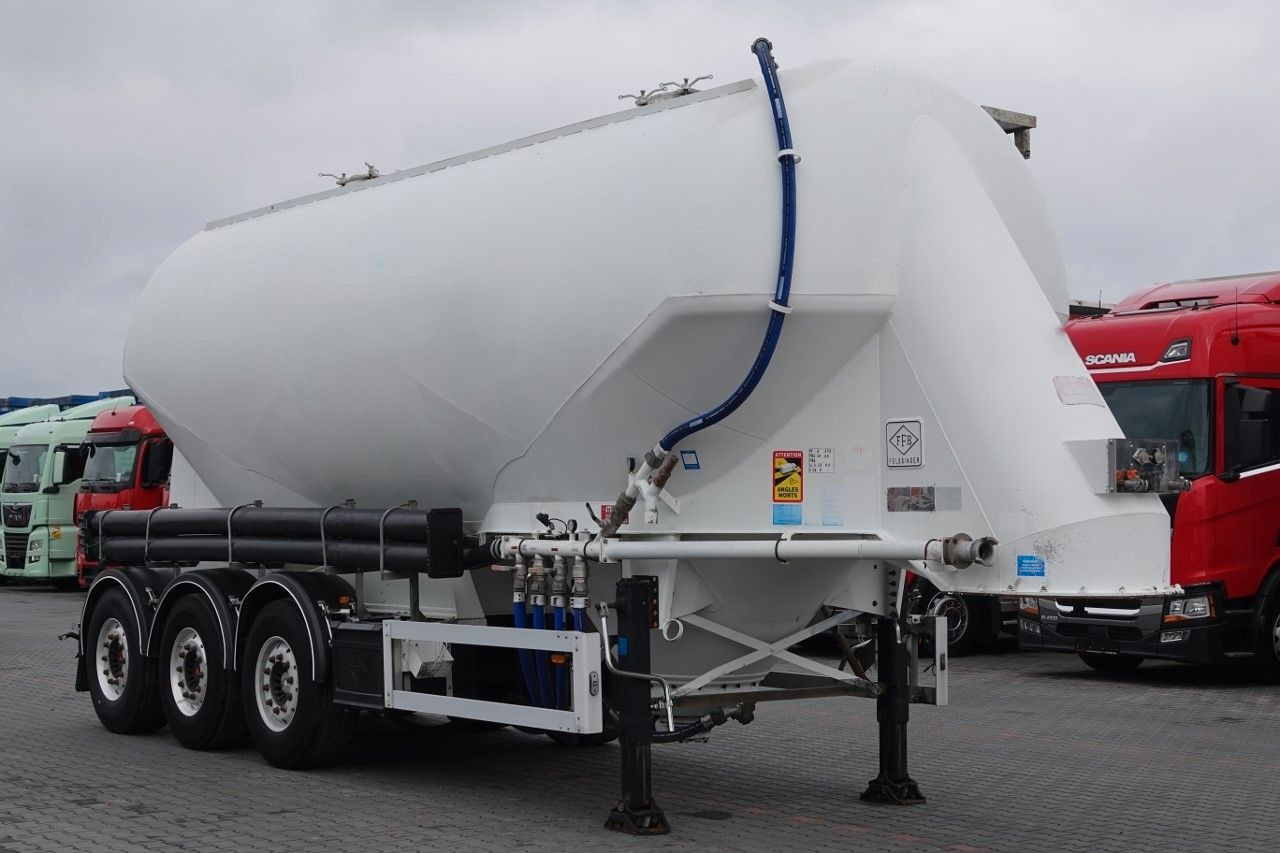 Feldbinder CEMENTONACZEPA / 2 KOMORY / 37 000 L / SILOS / D - بلكر: صورة 5 Feldbinder CEMENTONACZEPA / 2 KOMORY / 37 000 L / SILOS / D - بلكر: صورة 5