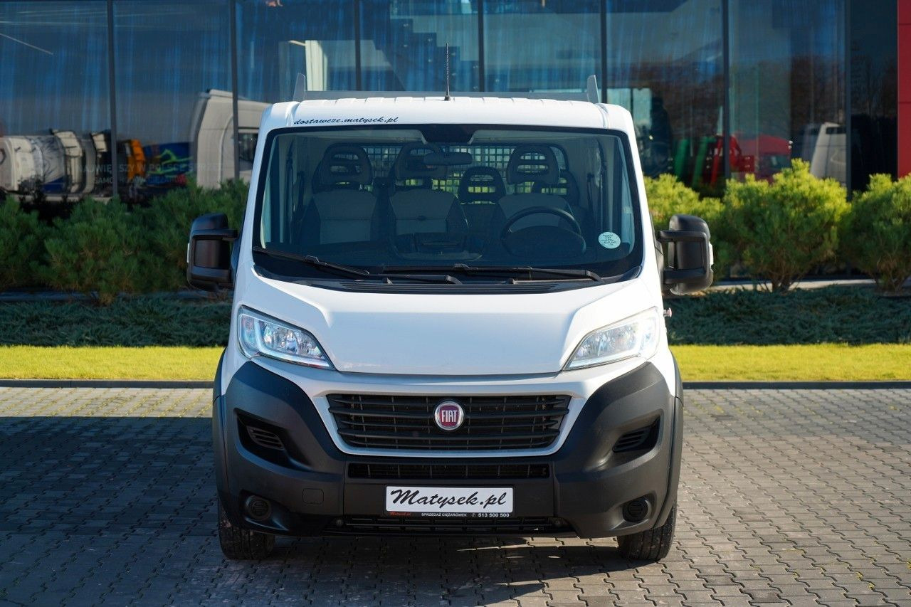 Fiat DUCATO MAXI / 2.3 D / BRYGADÓWKA / SKRZYNIOWY 3 - شاحنة مغلقة الصندوق: صورة 2 Fiat DUCATO MAXI / 2.3 D / BRYGADÓWKA / SKRZYNIOWY 3 - شاحنة مغلقة الصندوق: صورة 2