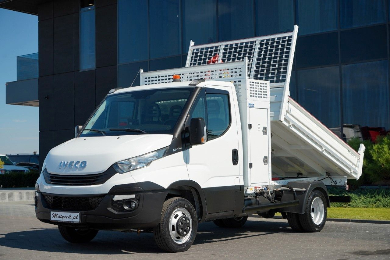Iveco 35-180 / WYWROTKA TYLNOZSYPOWA ALUMINIOWA / MANU - قلاب صغير: صورة 3 Iveco 35-180 / WYWROTKA TYLNOZSYPOWA ALUMINIOWA / MANU - قلاب صغير: صورة 3