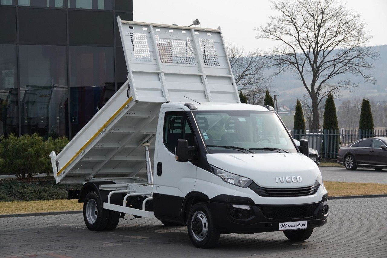 Iveco DAILY / 2,3 D - قلاب صغير: صورة 1 Iveco DAILY / 2,3 D - قلاب صغير: صورة 1