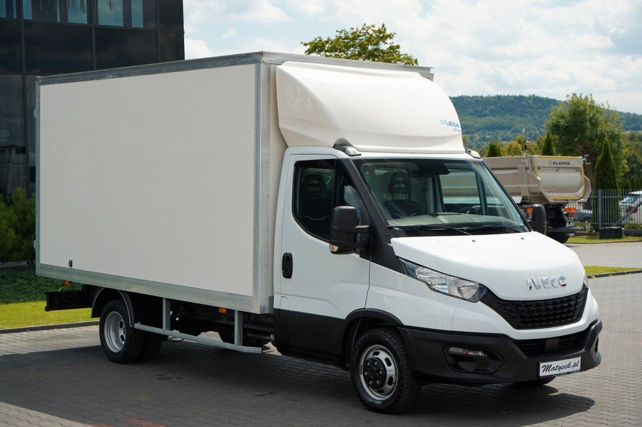 Iveco DAILY 3,0 D / 160 KM / KONTENER / 2022 ROK / BLI - شاحنة مُبرّدة للتوصيل: صورة 2 Iveco DAILY 3,0 D / 160 KM / KONTENER / 2022 ROK / BLI - شاحنة مُبرّدة للتوصيل: صورة 2