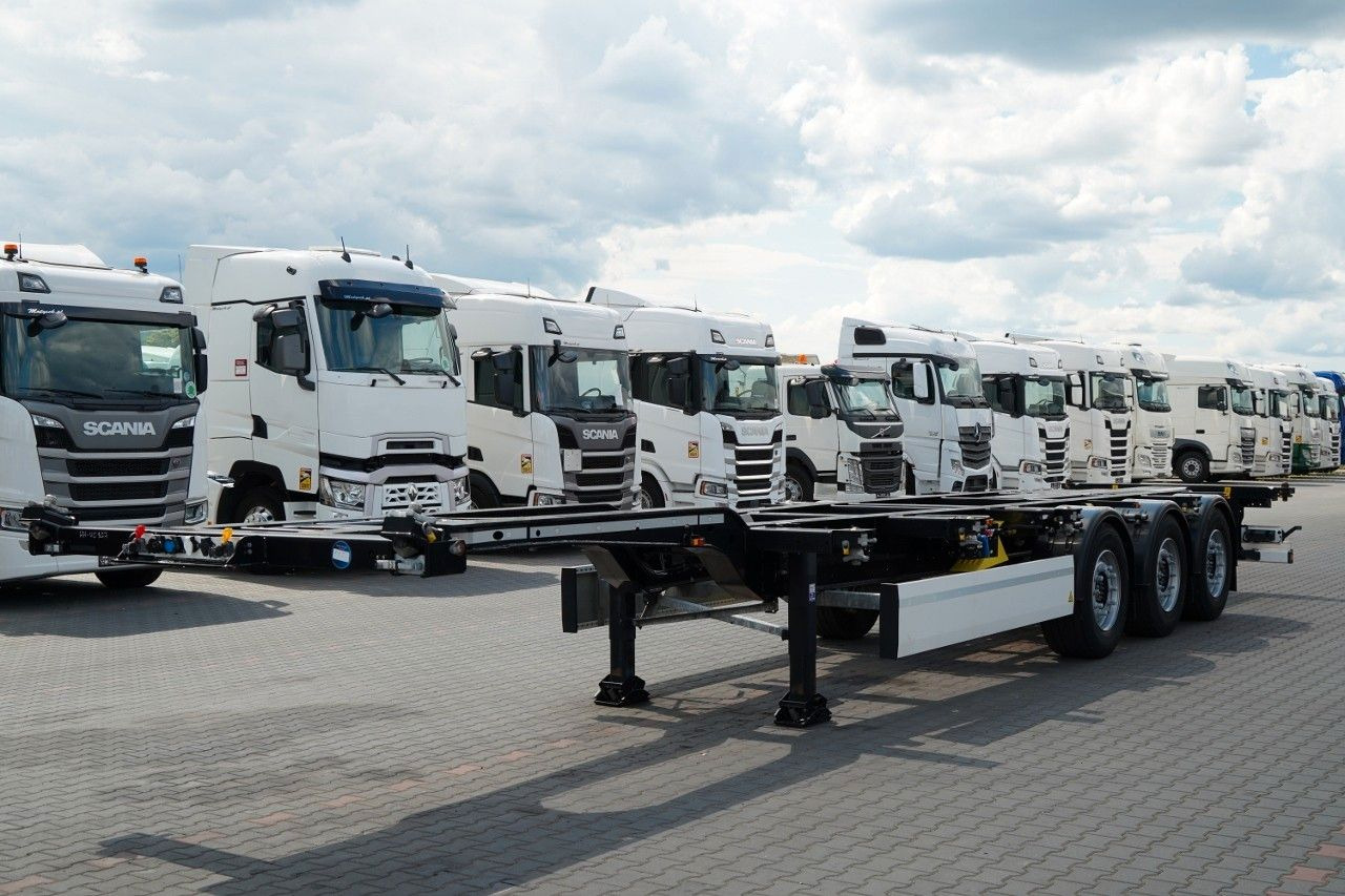 Krone / NACZEPA PODKONTENEROWA / UNIWERSALNA / 2023 RO - نصف مقطورة لنقل الحاويات: صورة 2 Krone / NACZEPA PODKONTENEROWA / UNIWERSALNA / 2023 RO - نصف مقطورة لنقل الحاويات: صورة 2