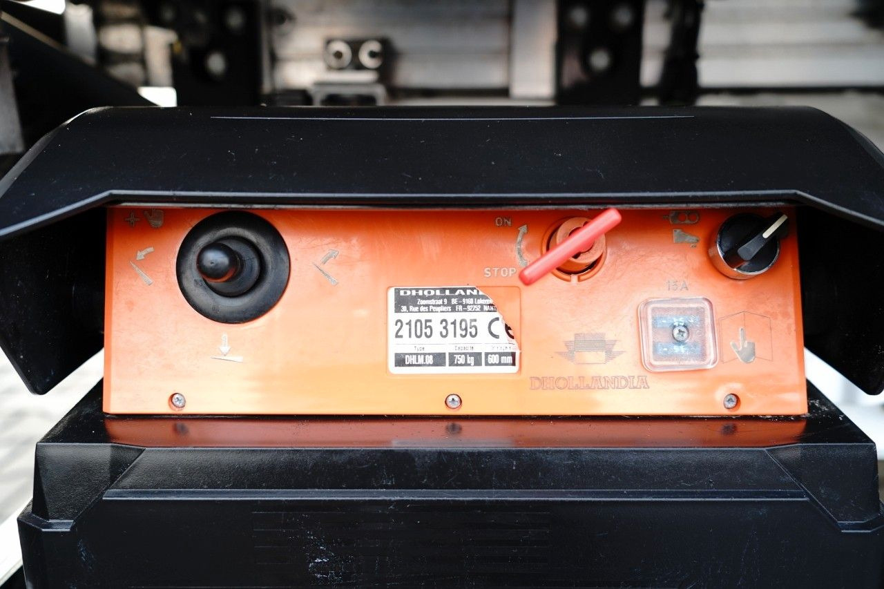 MAN TGE 3.180 / CHŁODNIA / AGREGAT CARRIER XARIOS 35 MAN TGE 3.180 / CHŁODNIA / AGREGAT CARRIER XARIOS 35: صورة 20 MAN TGE 3.180 / CHŁODNIA / AGREGAT CARRIER XARIOS 35 MAN TGE 3.180 / CHŁODNIA / AGREGAT CARRIER XARIOS 35: صورة 20