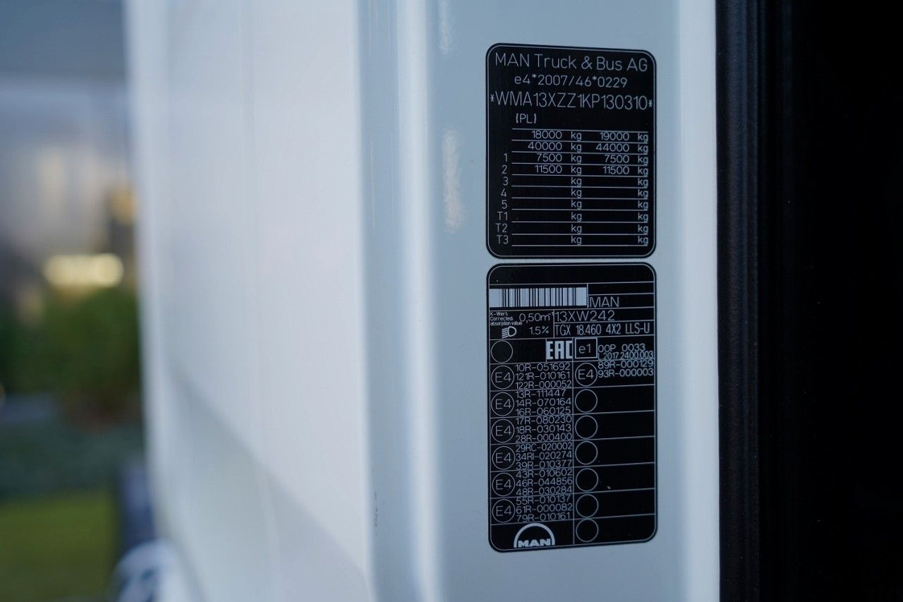 وحدة جر MAN TGX 18. 460 / MEGA / LOWDECK / REGULOWANE SIODŁO: صورة 39 وحدة جر MAN TGX 18. 460 / MEGA / LOWDECK / REGULOWANE SIODŁO: صورة 39