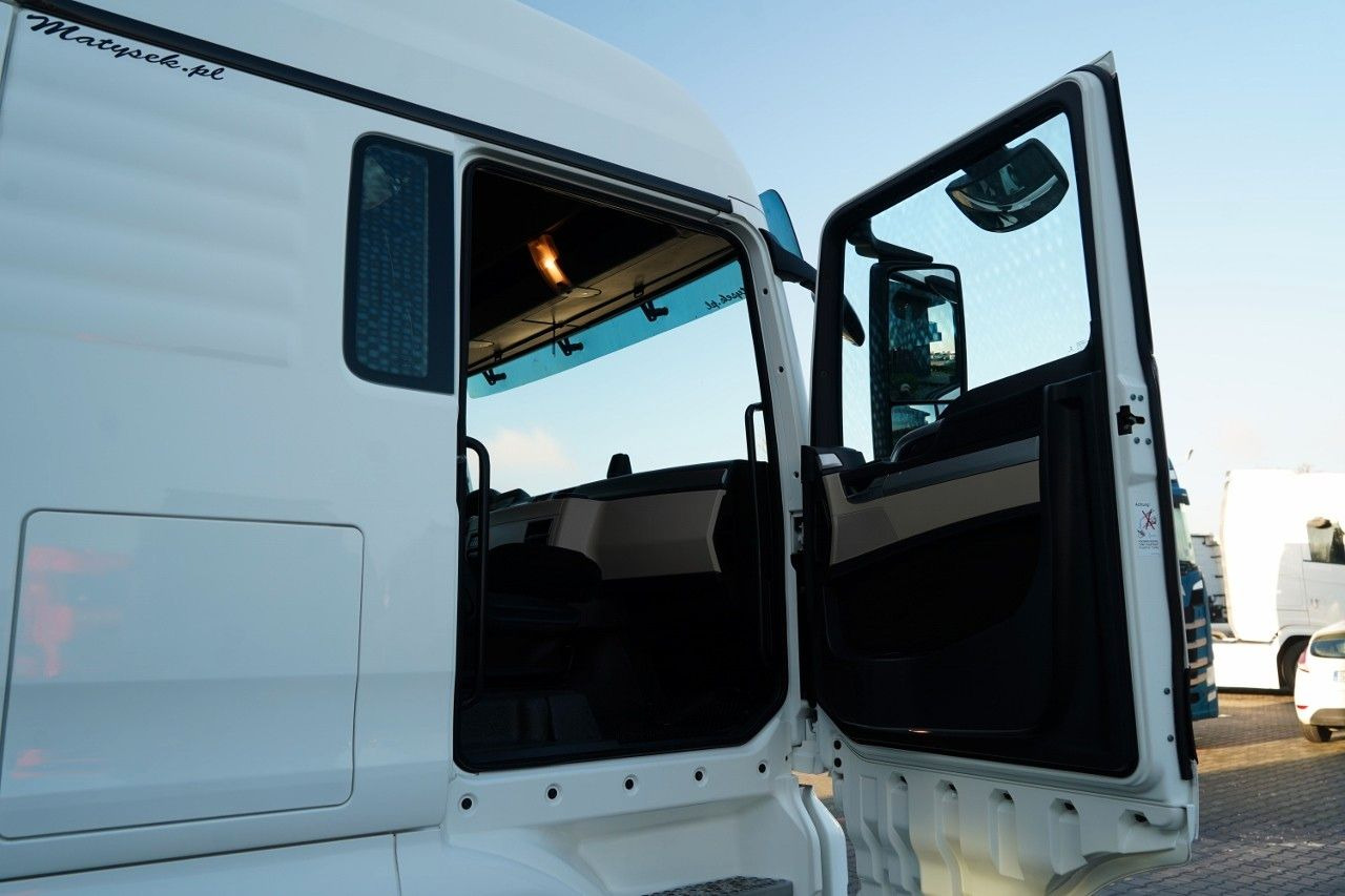 وحدة جر MAN TGX 18. 460 / MEGA / LOWDECK / REGULOWANE SIODŁO: صورة 38 وحدة جر MAN TGX 18. 460 / MEGA / LOWDECK / REGULOWANE SIODŁO: صورة 38