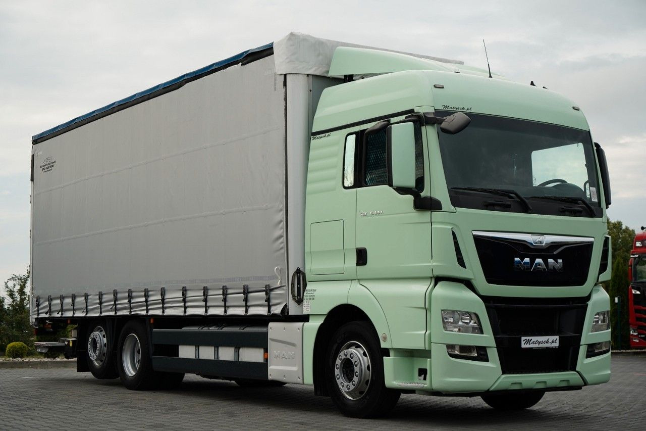 MAN TGX 26.440 / 6x2 / FIRANKA - 8,15 m / SOLÓWKA / MAN TGX 26.440 / 6x2 / FIRANKA - 8,15 m / SOLÓWKA / - شاحنة ستارة: صورة 1 MAN TGX 26.440 / 6x2 / FIRANKA - 8,15 m / SOLÓWKA / MAN TGX 26.440 / 6x2 / FIRANKA - 8,15 m / SOLÓWKA / - شاحنة ستارة: صورة 1