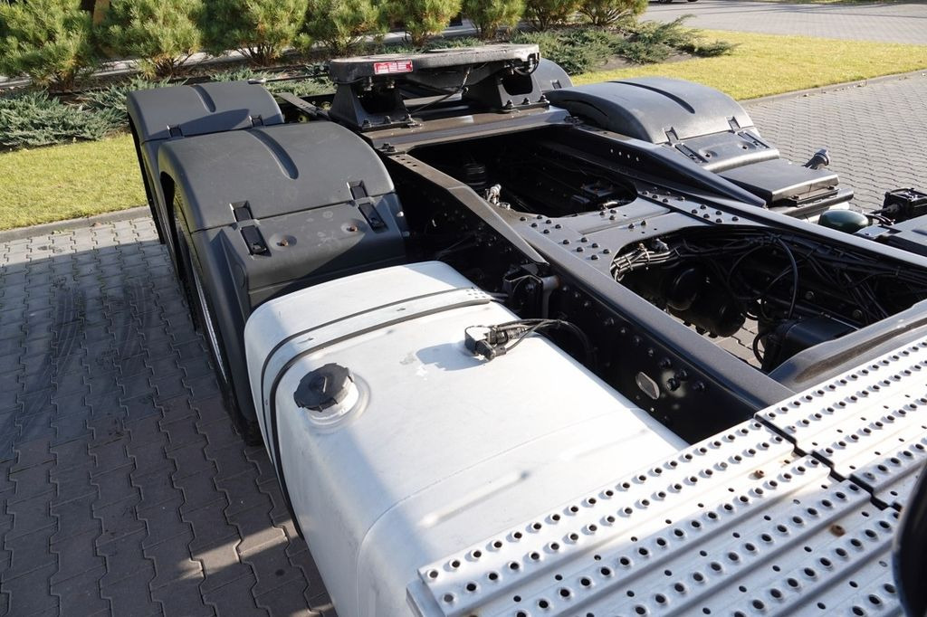 وحدة جر MAN TGX 33.540 / 6x4 / RETARDER / DMC: 90 TON / 3 os: صورة 10