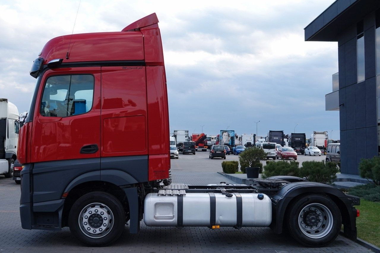 Mercedes-Benz ACTROS 1845 / LOW DECK / MEGA / BIG SPACE / PO - وحدة جر: صورة 5 Mercedes-Benz ACTROS 1845 / LOW DECK / MEGA / BIG SPACE / PO - وحدة جر: صورة 5