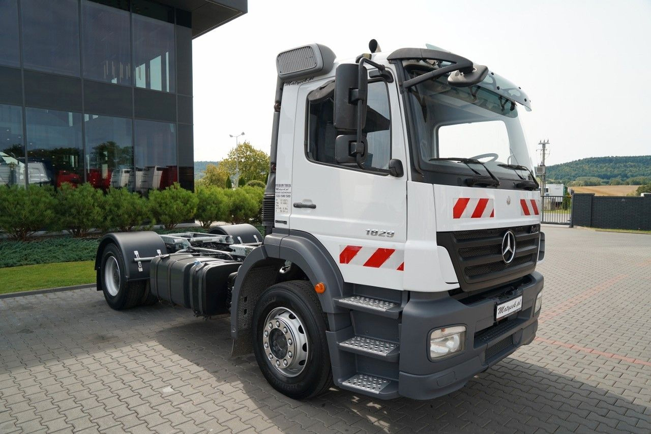 Mercedes-Benz AXOR 1829 / RETARDER / RAMA POD ZABUDOWĘ / 4 m / - وحدة جر: صورة 2 Mercedes-Benz AXOR 1829 / RETARDER / RAMA POD ZABUDOWĘ / 4 m / - وحدة جر: صورة 2