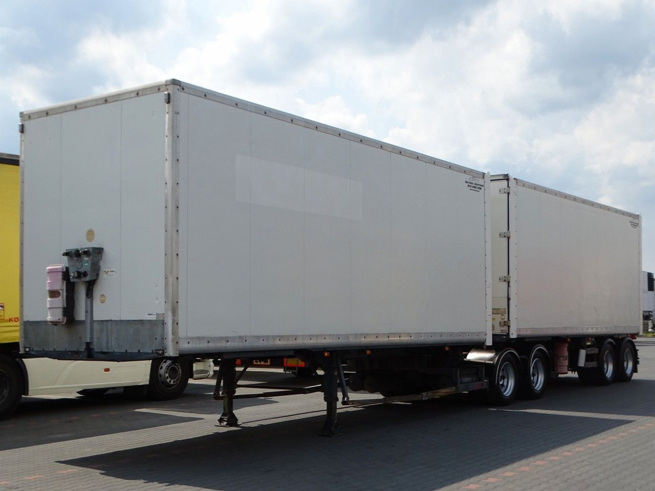 Samro JUMBO VEHICULAR BOX- 7,3 M + 7,3 M/KOFFER TANDEM - نصف مقطورة صندوق مغلق: صورة 1 Samro JUMBO VEHICULAR BOX- 7,3 M + 7,3 M/KOFFER TANDEM - نصف مقطورة صندوق مغلق: صورة 1