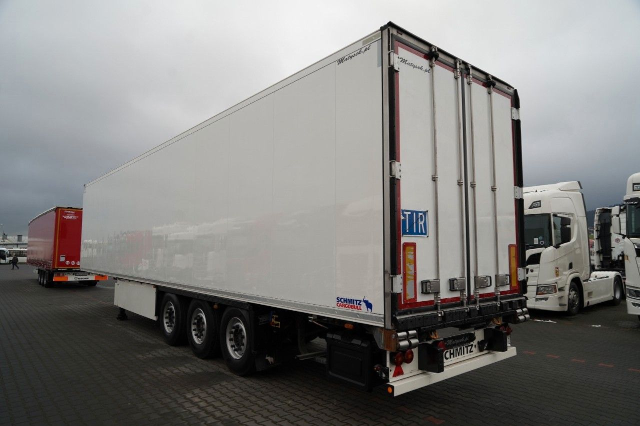 Schmitz Cargobull CHŁODNIA / THERMO KING / HAKÓWKA / OŚ PODNOSZO - نصف مقطورة مُبرِّدة: صورة 3 Schmitz Cargobull CHŁODNIA / THERMO KING / HAKÓWKA / OŚ PODNOSZO - نصف مقطورة مُبرِّدة: صورة 3